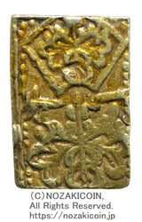 元禄一分金は元禄8年〜宝永7年(1695~1710)に鋳造されました。
品位は金564 / 銀436 量目は4.4gです。
元字一分金とも呼ばれています。
鑑定書 令和6年6月9日発行