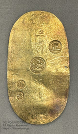 安政小判は安政6年(1859)に鋳造されました。品位は金570 / 銀430 量目8.97g。裏の極印が正の字なので、正字小判ともいいます。鑑定書・桐箱付き。