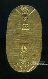 天保8年〜安政5年 (1837~1858)に鋳造されました。 金56.8% 銀43.2% 量目11.3g。 裏の極印が保の字なので、保字小判ともいいます。 鑑定書・桐箱付き。