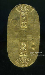 天保8年〜安政5年 (1837~1858)に鋳造されました。 金56.8% 銀43.2% 量目11.2g。 裏の極印が保の字なので、保字小判ともいいます。 鑑定書・桐箱付き。