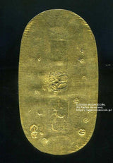 慶長小判は慶長6年~元禄8年(1601~1695)に鋳造されました。  品位は金857 / 銀143 量目17.73g。  江戸期最初の小判で、江戸座・京座・駿河座の三座で鋳造されました。  鑑定書・桐箱付き