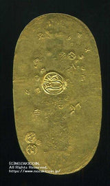享保小判は正徳4年~元文元年(1714~1736)まで鋳造されました。 品位は金861 / 銀139 量目17.78g です。 鑑定書・桐箱付き。