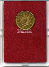 新10円 明治31年 発行枚数 3,176,134枚 直径 21.21mm 品位 金900 / 銅100 量目8.33g 化粧箱にはダメージがあります。 オークションのビニール袋無し