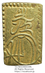 万延二分判金は万延元年から明治初期(1860～)に鋳造されました。
品位 金229 / 銀771 量目 3.0g
鑑定書（令和8年4月7日）