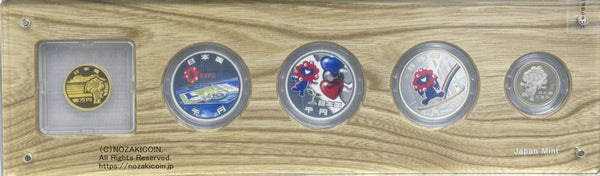 ２０２５年日本国際博覧会記念貨幣全５種（1万円金貨×1,千円銀貨×3、五百円×1）
全て令和7年銘の限定品です
特製ケース入り
限定1,000セットのみの希少なセットです