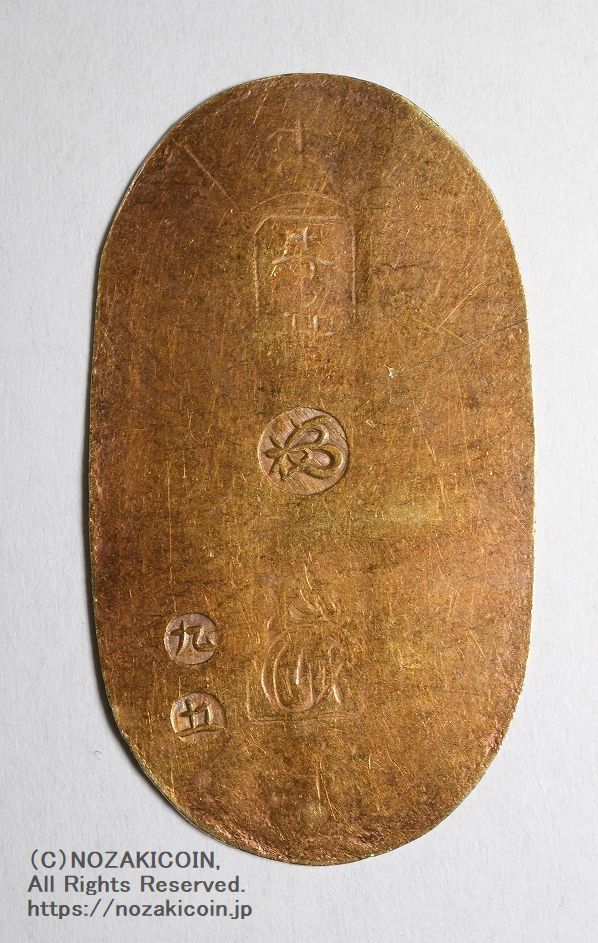 万延小判は万延元年～慶応3年(1860～1867)まで鋳造されました。品位は金574 / 銀426 量目3.3g です。小型で雛小判とも呼ばれます。鑑定書・桐箱付き。