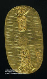 享保小判は正徳4年～元文元年(1714～1736)まで鋳造されました。  品位は金861 / 銀139 量目17.78g です。  鑑定書・桐箱付き。