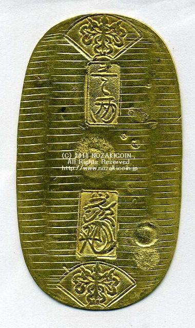 正徳小判は正徳4年5月～8月（1714）に鋳造されました。  品位は金857 / 銀143 量目17.72g。  立葵刻印有  鑑定書・桐箱付き。